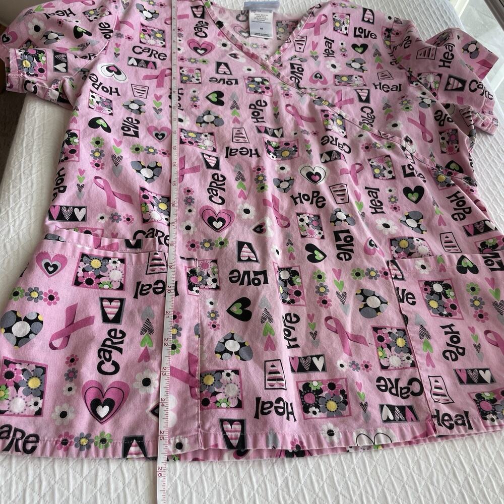 SB Scrubs Breast Cancer Awareness Pink Ribbons Hearts Scrub Top Size M Cotton - Picture 2 of 10